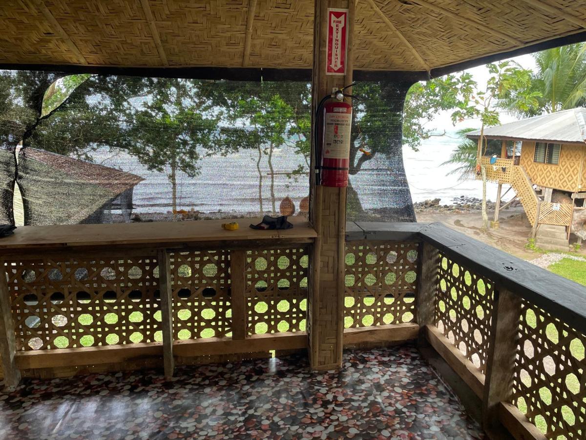 Borbon'S Treehouse By The Sea Bed and Breakfast Mambajao Εξωτερικό φωτογραφία