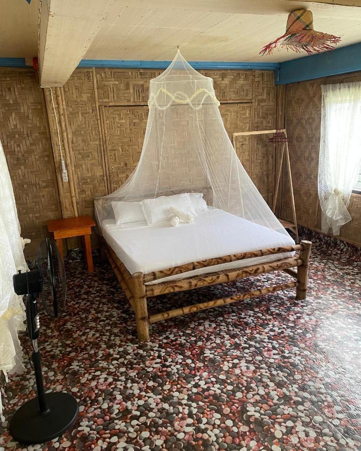 Borbon'S Treehouse By The Sea Bed and Breakfast Mambajao Εξωτερικό φωτογραφία