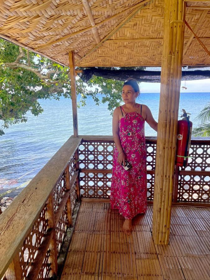 Borbon'S Treehouse By The Sea Bed and Breakfast Mambajao Εξωτερικό φωτογραφία