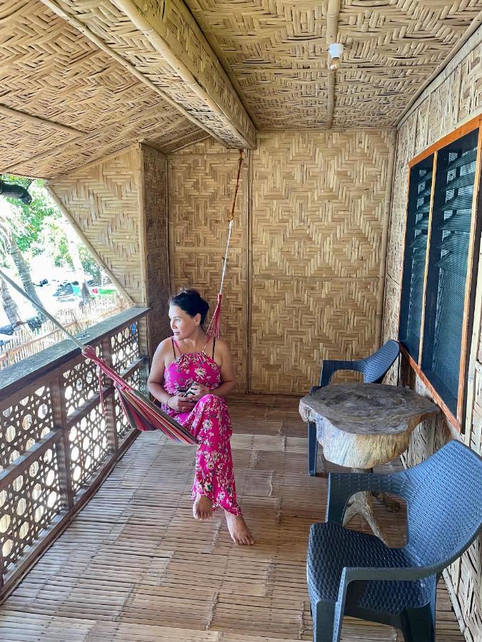 Borbon'S Treehouse By The Sea Bed and Breakfast Mambajao Εξωτερικό φωτογραφία