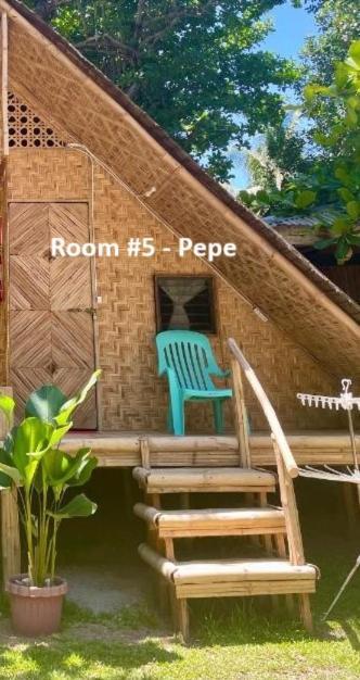 Borbon'S Treehouse By The Sea Bed and Breakfast Mambajao Εξωτερικό φωτογραφία